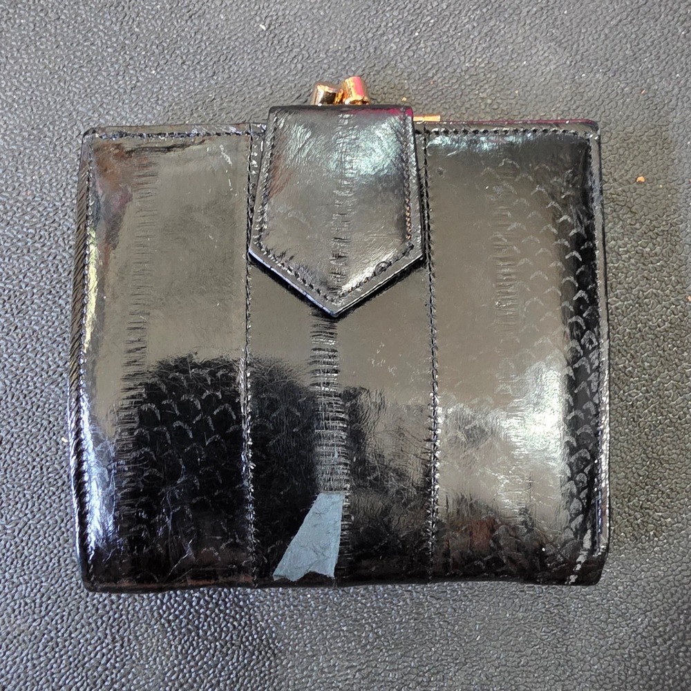 Vintage Black Eel Skin Tri-Fold Wallet Gold Kiss Lock Coin Pouch